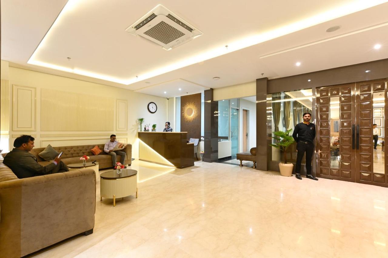 Hotel Avalon Palms Agra Agra  Zewnętrze zdjęcie