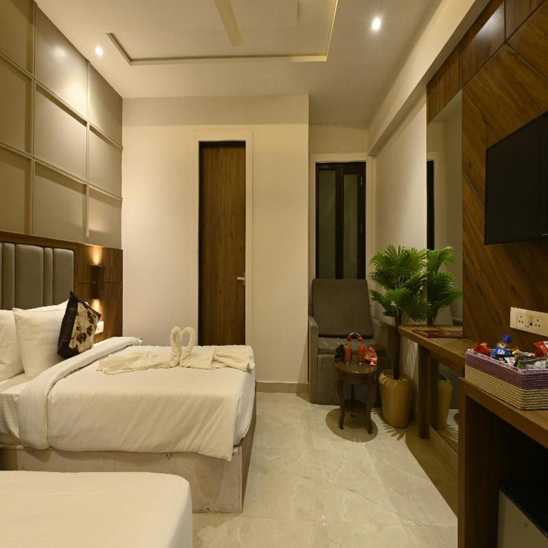 Hotel Avalon Palms Agra Agra  Zewnętrze zdjęcie